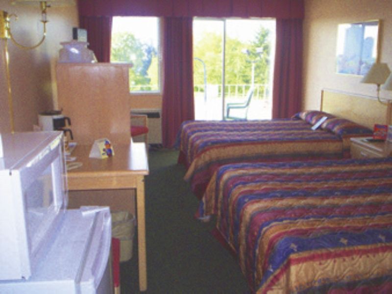 Travelodge By Wyndham נאנאימו מראה חיצוני תמונה