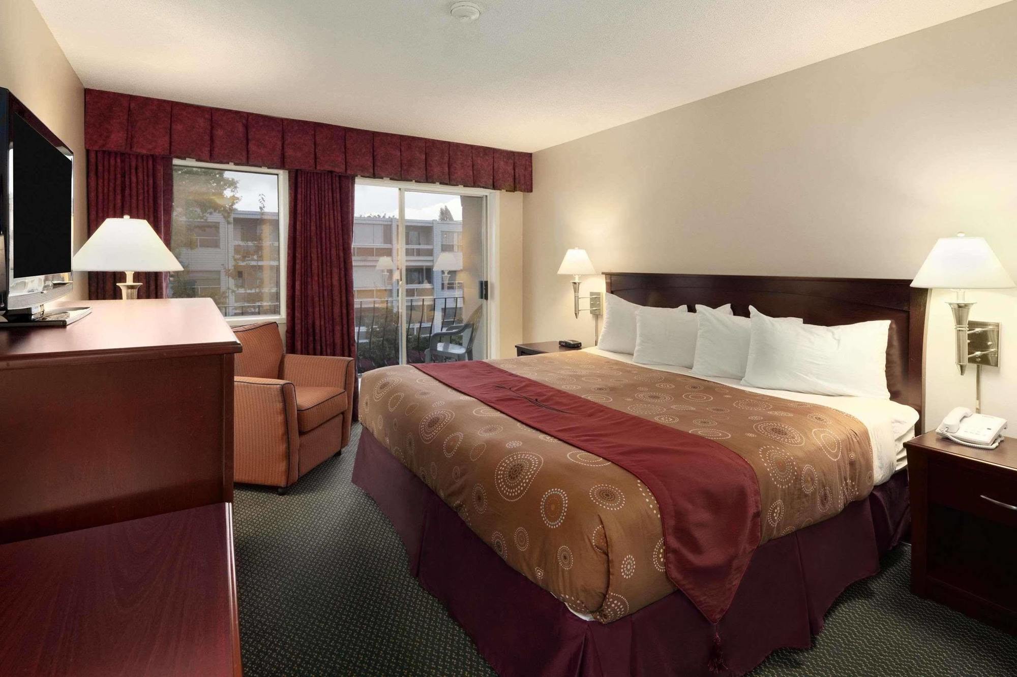 Travelodge By Wyndham נאנאימו מראה חיצוני תמונה